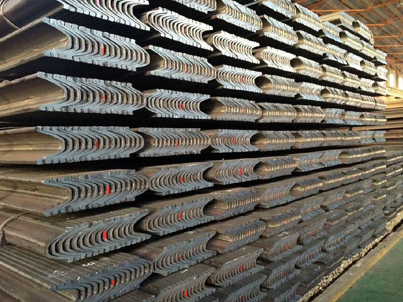 U型鋼在工(gōng)業(yè)中的(de)作(zuò)用(yòng)主要(yào)由哪些(xiē)